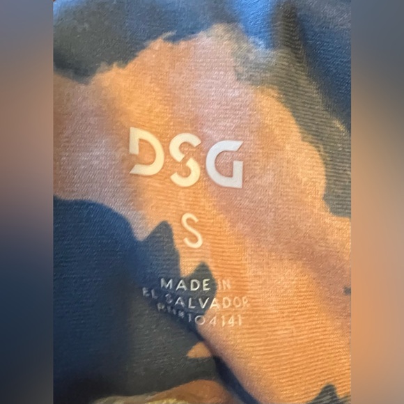 DSG - NWT - Small - High Rise Tight - Multi color - Cold Weather Compression - Picture 6 of 7